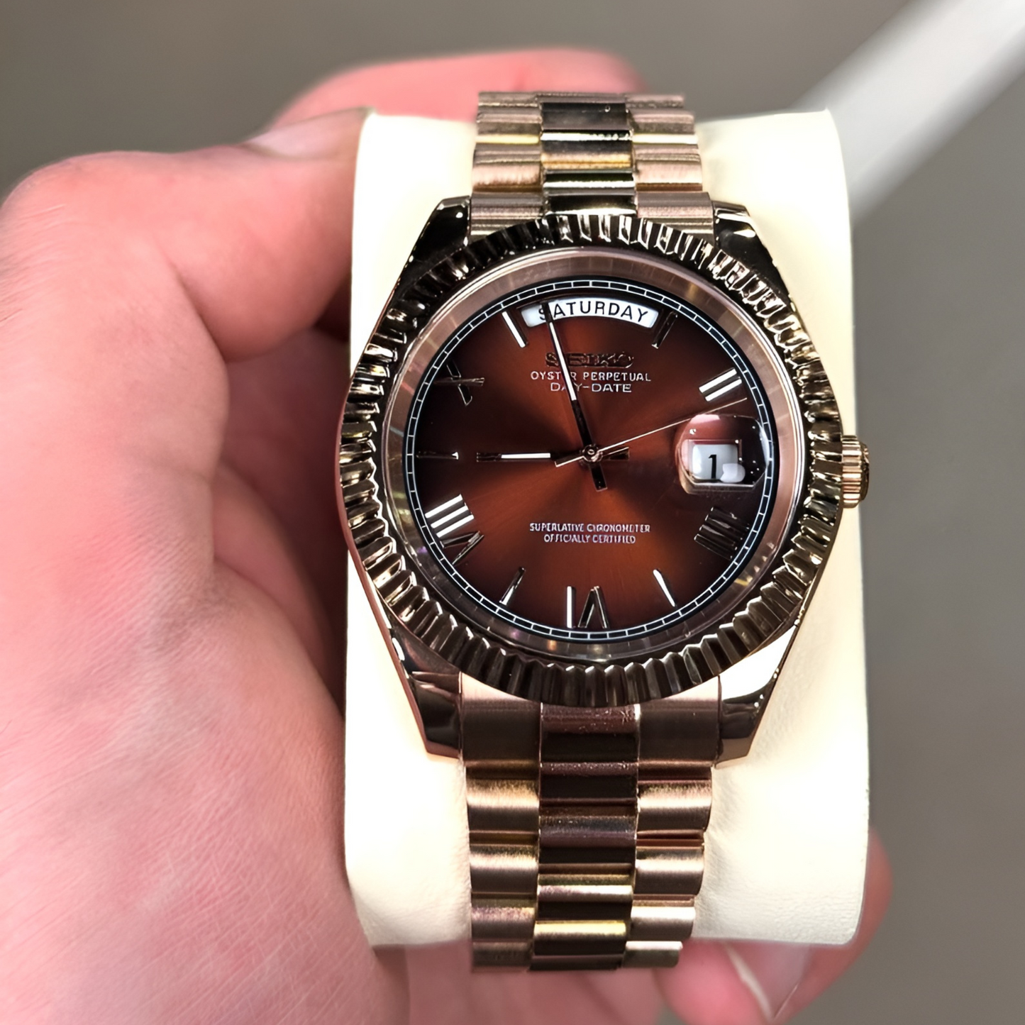 VELANCE® Champagne Roman Numeral