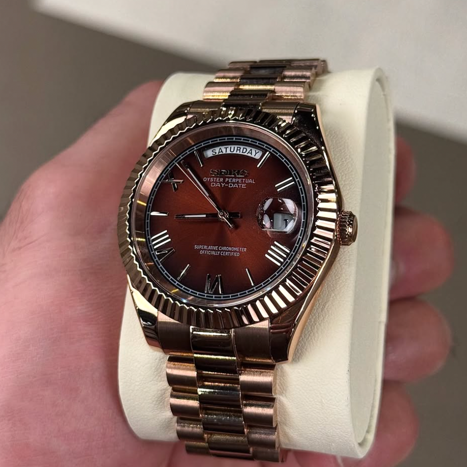 VELANCE® Champagne Roman Numeral