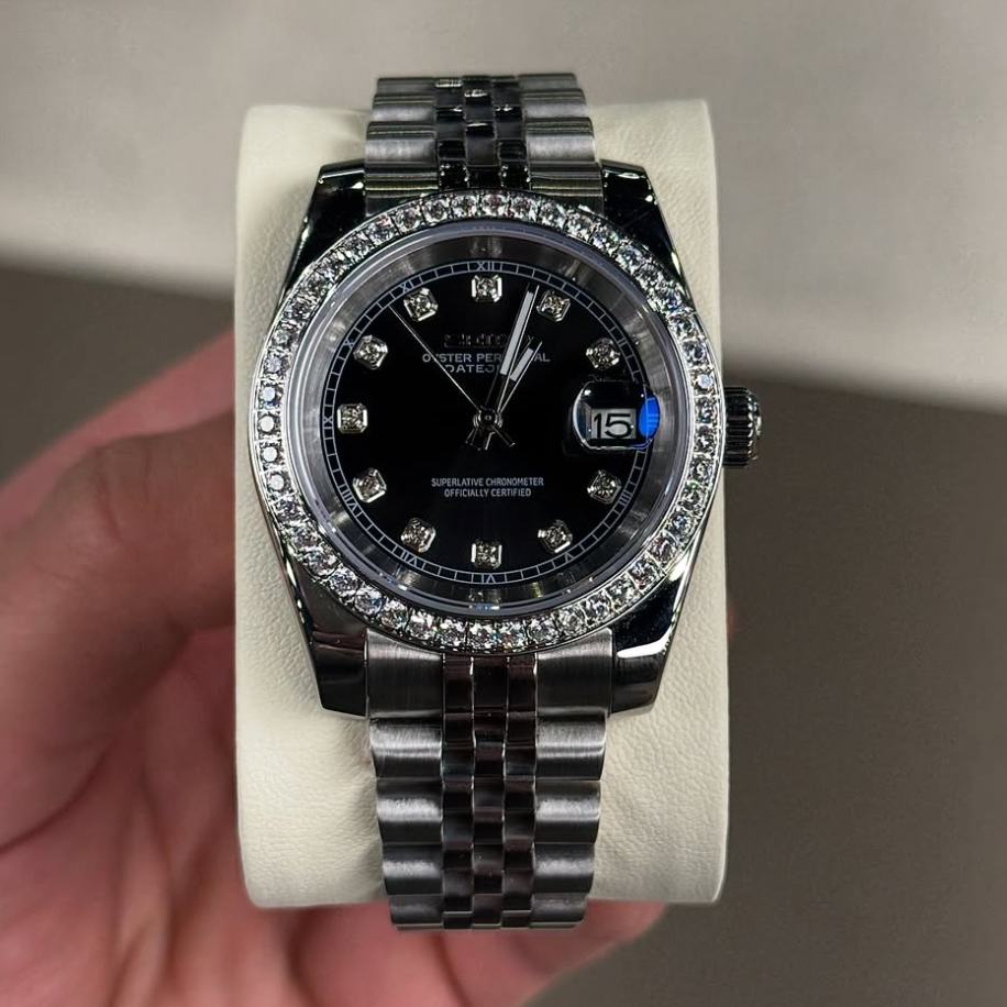 VELANCE® Noir Diamond Dial